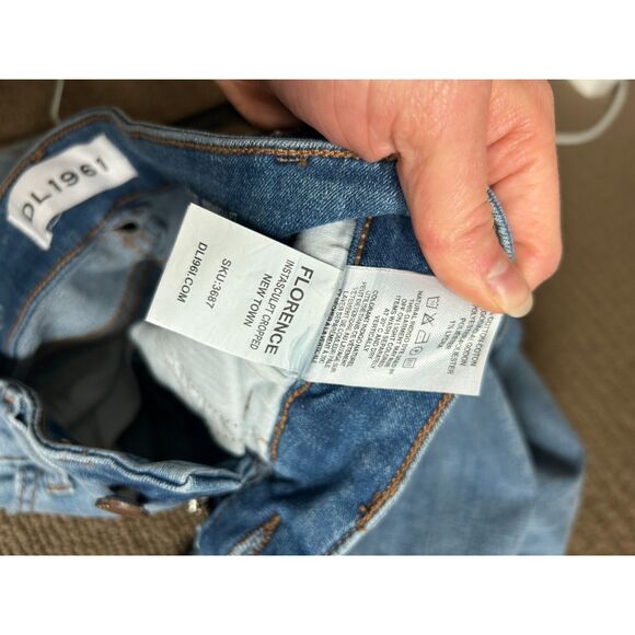 DL1961 Florence Instasculpt Cropped New Town Jeans Size 25 - Picture 8 of 8